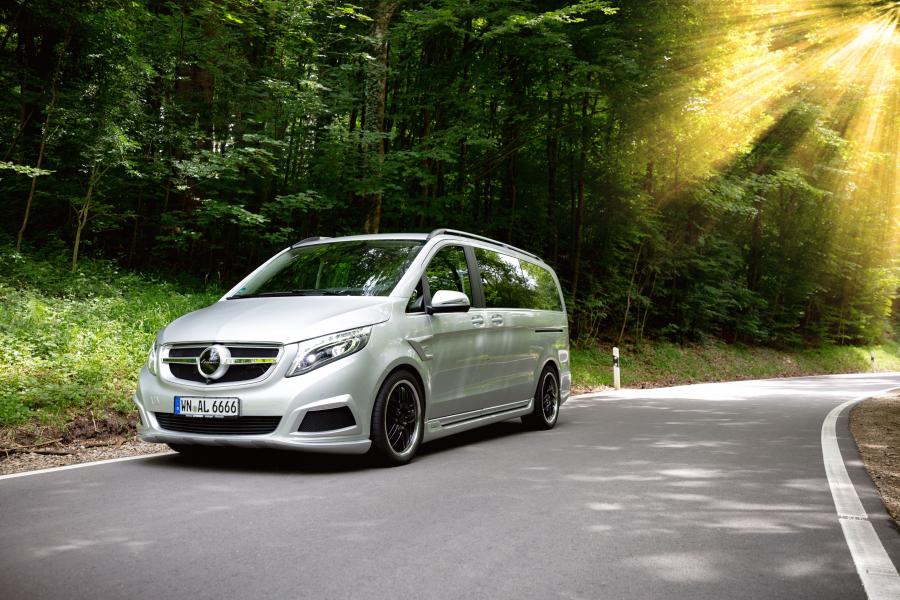  Mercedes-Benz V-Class by Lorinser (W447) 2017 года  (фото 1 из 5)